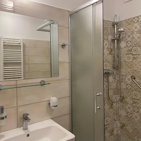 Ld Palace & Kur 호텔 4*